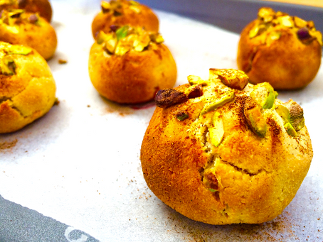 Raspberry and Pistachio Cookies