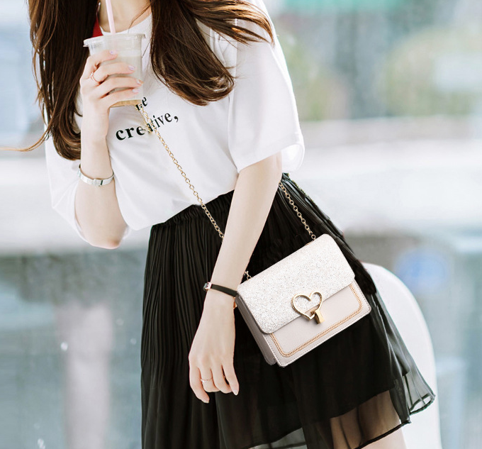 Miniatura: Chain student cross-body bag