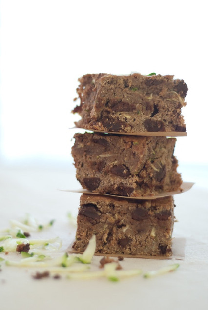DARK CHOCOLATE ZUCCHINI BROWNIES