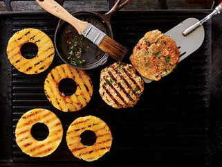 Lettuce-Wrapped Asian Salmon Burgers