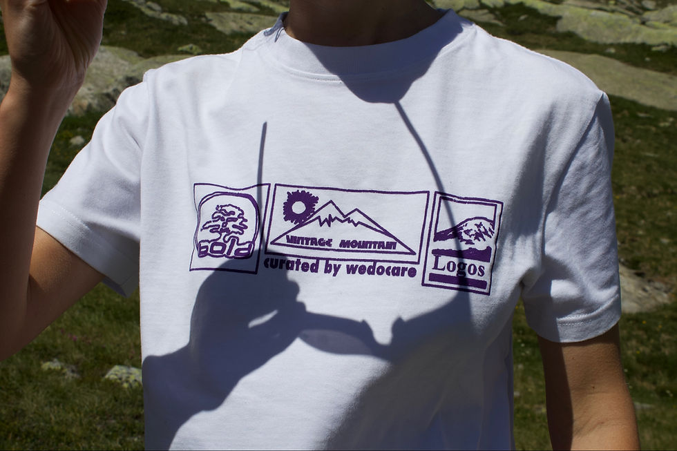 Miniaturbild: LOGO CROPPED SHIRT