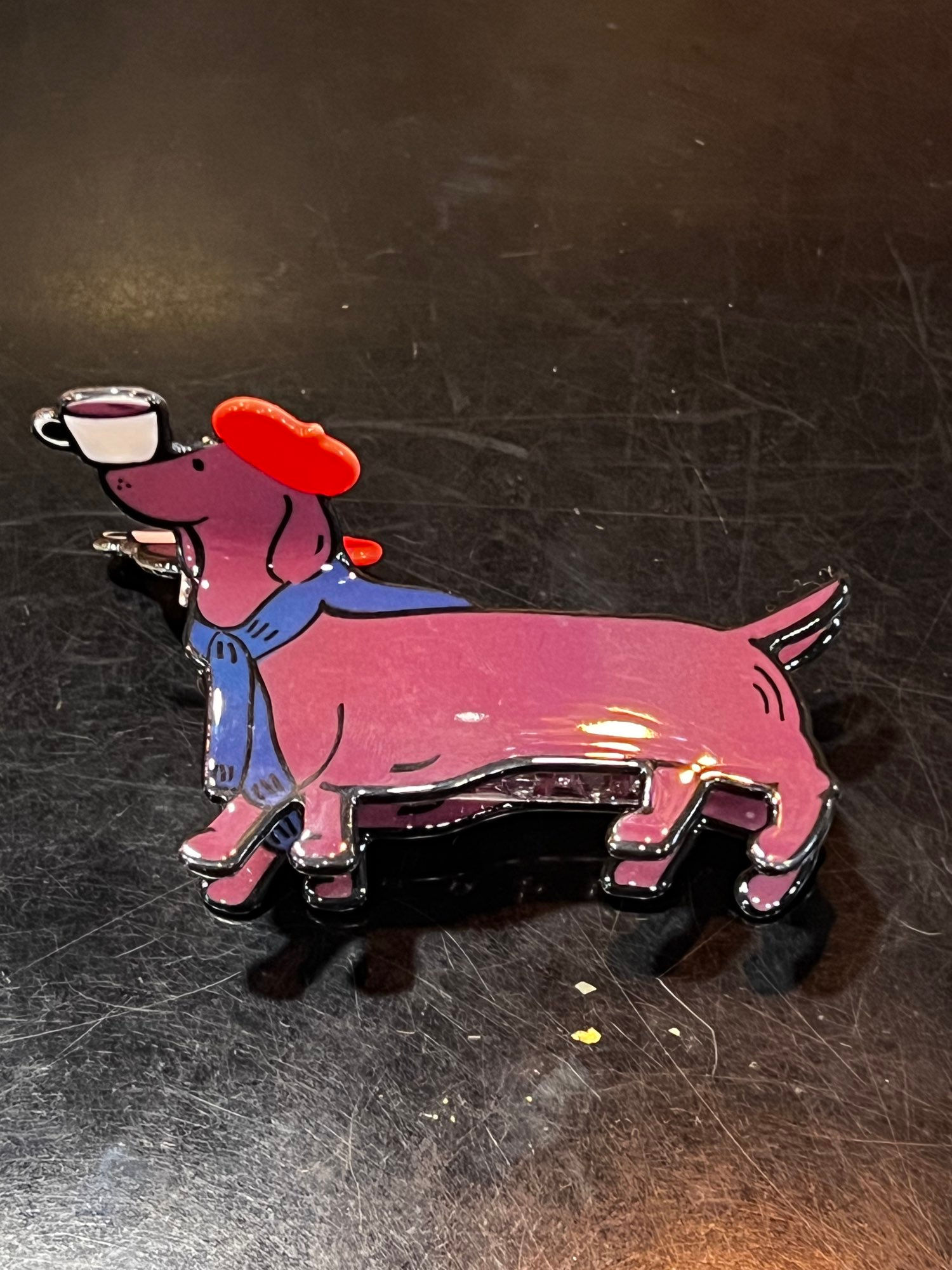 Pince teckel , béret Rouge