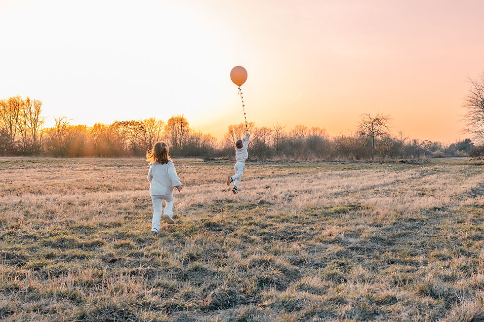 2026-familienshooting-outdoor-cc_nadine-schuleit.de_-1.jpg
