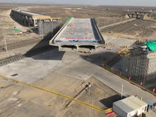 Concluye con éxito las pruebas del Puente giratorio de mayor envergadura en Xinjiang