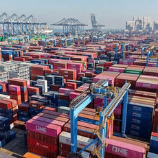 Comercio exterior de China aumenta 3,6% en período enero-noviembre