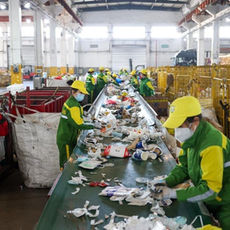 China acelera su revolución verde: apunta a reciclar el 76% de los residuos urbanos antes de 2030