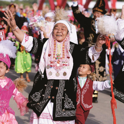 La etnia kazaja en China: identidad nómada entre montañas y estepas