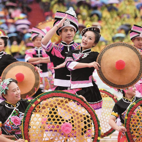 Maonan, la etnia china que preserva su identidad entre montañas y tradiciones milenarias