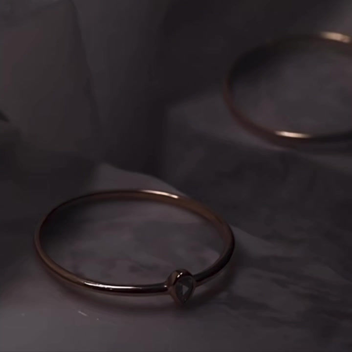 Thumbnail: Poire Ring