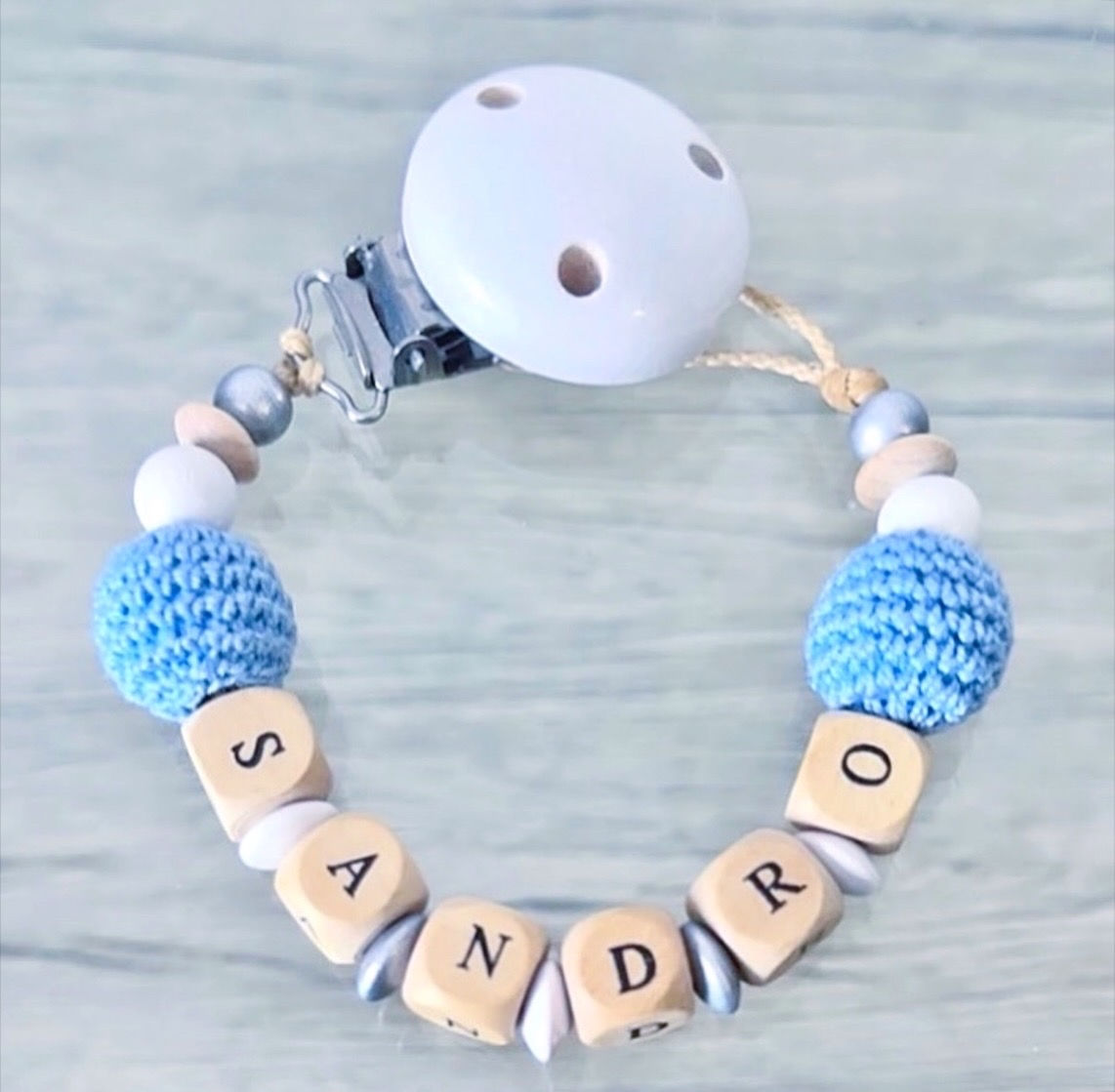 Attache tétine / doudou personnalisé blanc, bleu argent