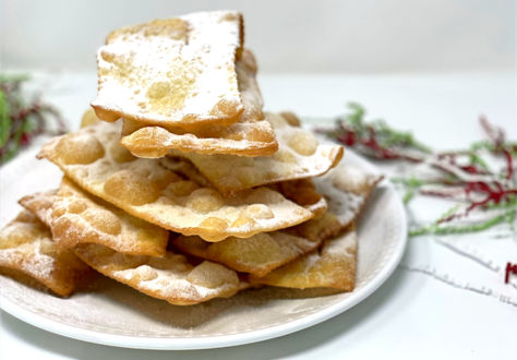 Chiacchiere di Carnevale - Italian Fried Pastries