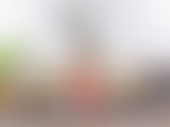 Yoga em vídeos ou via Zoom, em casa e sem máscara, é o ideal