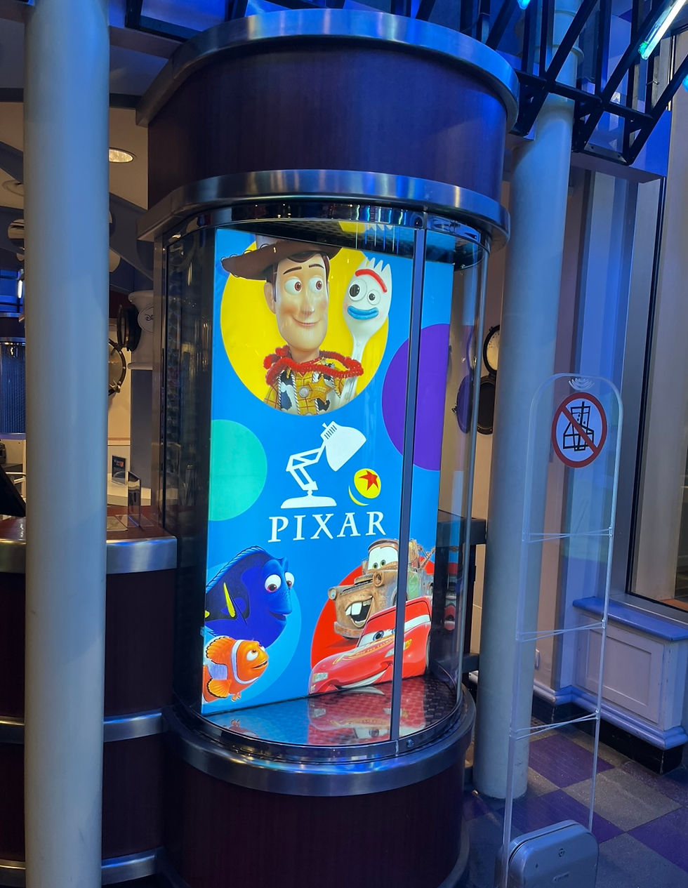 Eclairage de vitrine / Disney