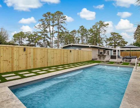 Wylela Beach large rectangular fiberglass pool backyard design in Virginia