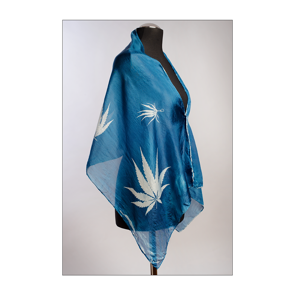 „Cyanotype Silk Scarf No. 2“