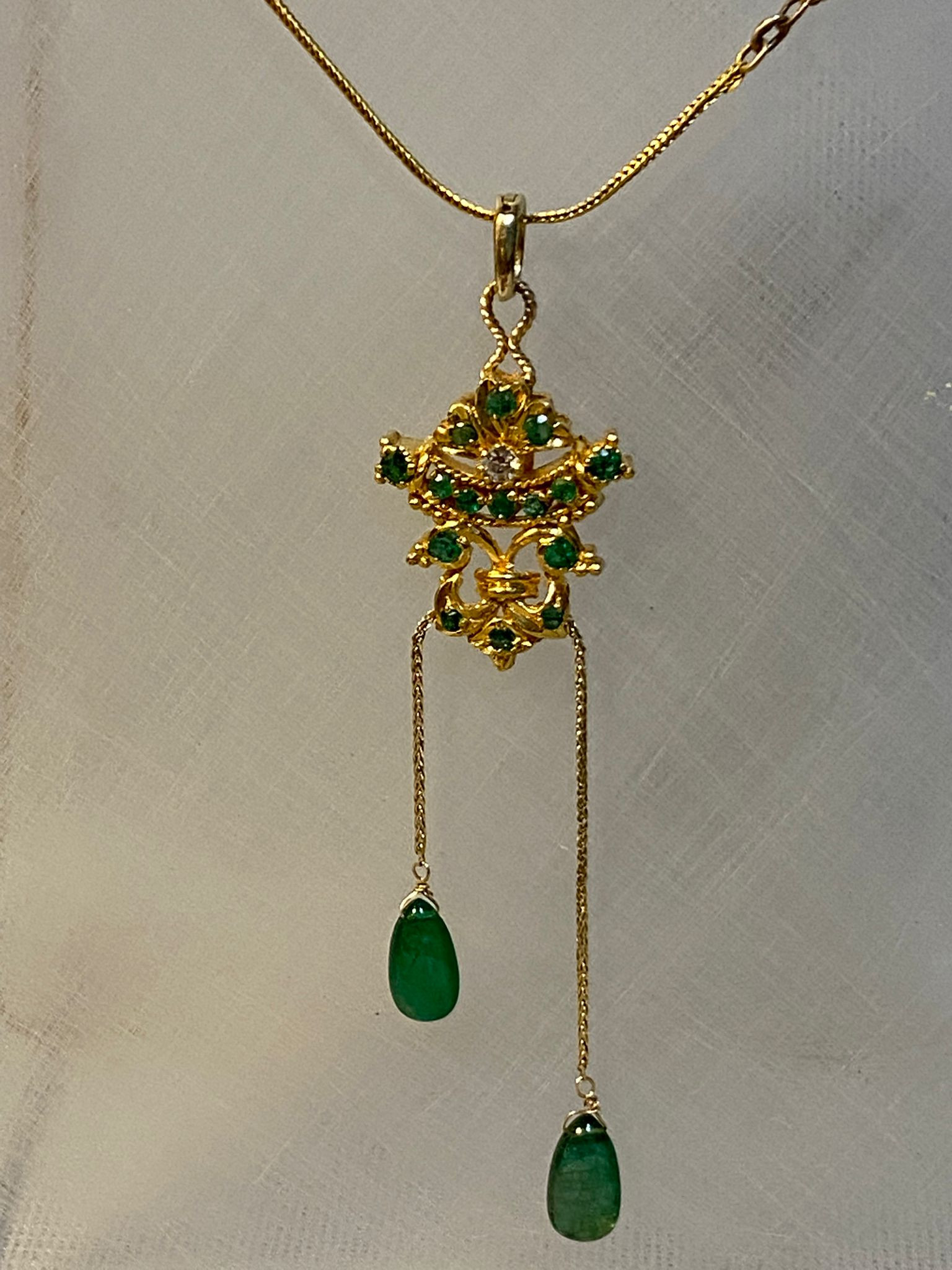 Old orient wire technique 22k gold necklace with round emeralds & a cut diamond