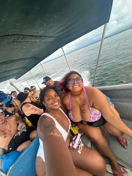 The Best Floating Bar Experiences You Need on Your Bucket List