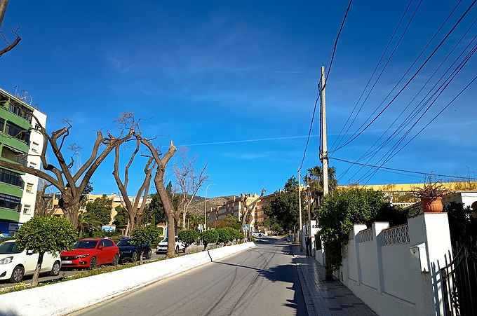 Gestión de alquiler vacacional en Avenida del Carmelo Torremolinos - Entorno residencial y Parque de la Batería