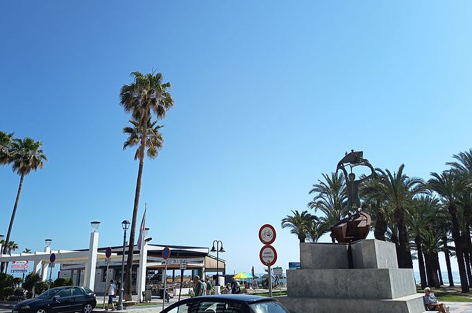 Gestión de alquiler vacacional en Plaza del Remo La Carihuela Torremolinos - El corazón de La Carihuela