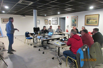 Cruisetops les over marifoon en pleziervaartbewijs