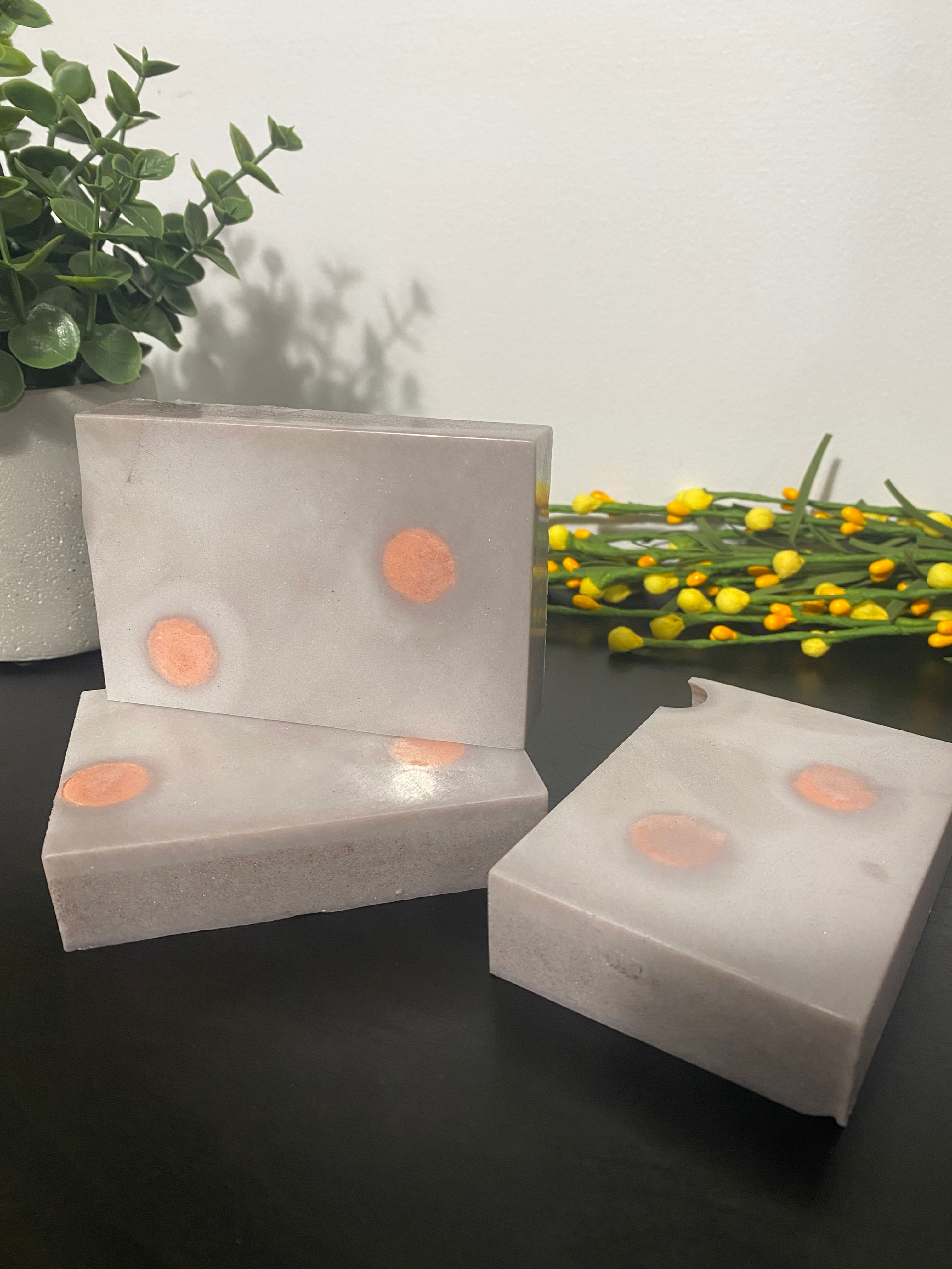 Orange Eclipse l Chocolate and Orange creamsicle notes