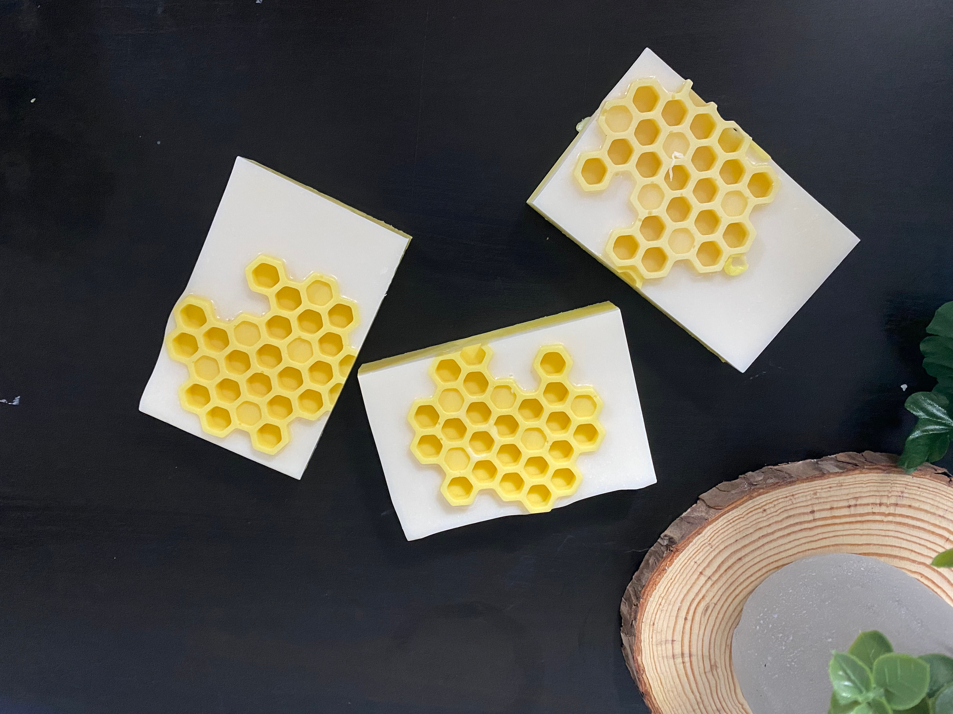 Mind Your Beeswax Soap l Oatmeal Milk, Honey, Almond