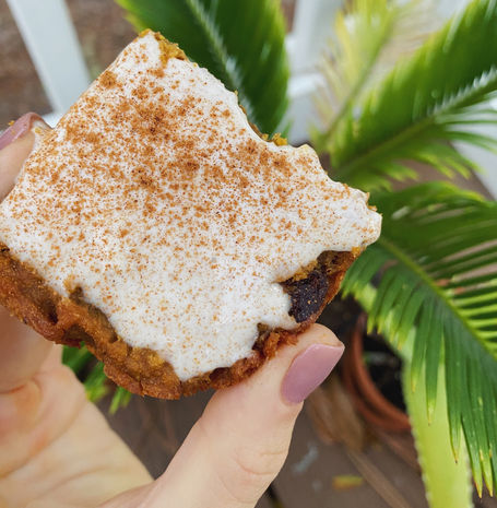 Protein Packed Pumpkin Blondies 