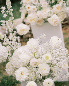 White flowers for a Texas Wedding at The Wayback in Austin Texas