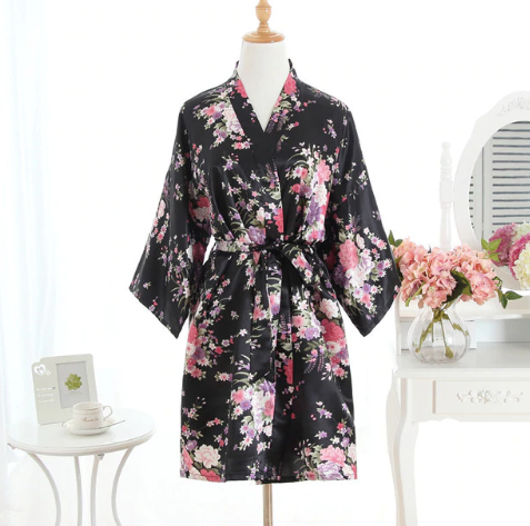 Thumbnail: Starlet backstage robe