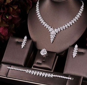 Best Diamond Necklace Jewelry For Your Customer (4).jpeg