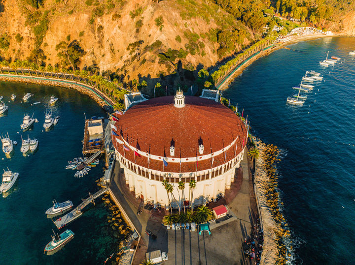 Pacific Ocean Catalina Island Fun Run Avalon Casino Descanso Beach Club Mooring Speedboats Poker Run