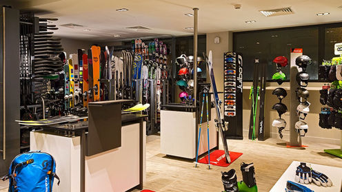 Heliopic-Hotel-Spa-Skishop-1.jpg