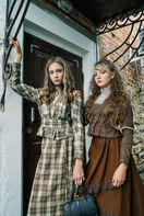 Девочки на занятиях и фотосессиях в модельной школе Студии Развивайся в Коломне