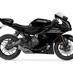 Motorcycle rental brisbane with a various range of bikes for short or long term rental periods with affordable prices and no lock-in contracts.
Our goal is to provide the best value scooter and motorbike rental in Brisbane that is all inclusive, simple and easy for anyone to use.
Our customer service team is available 6 days a week and speaking 5 different languages to help you hire a scooter or motorbike quickly. International travellers & Student welcome !
