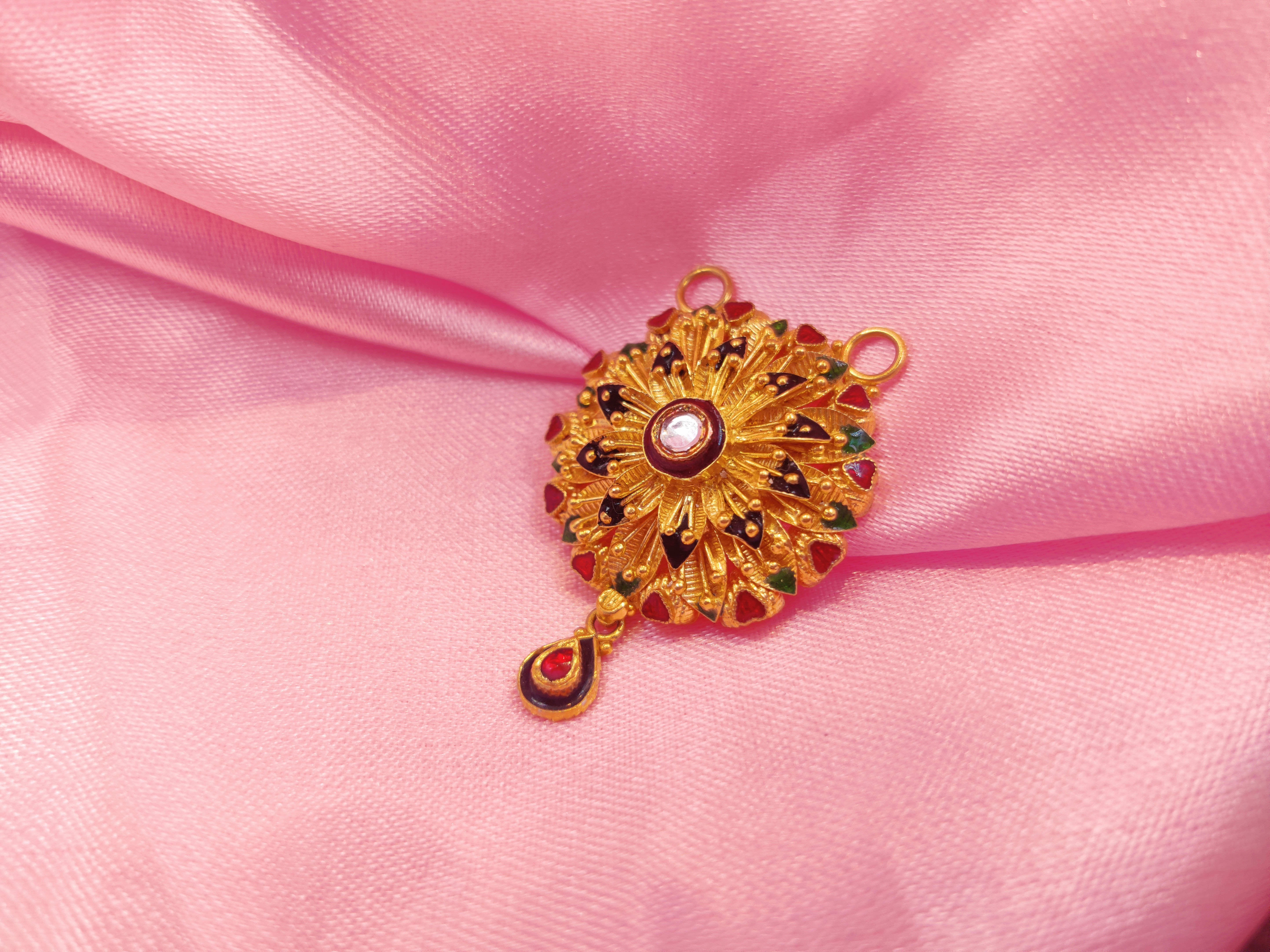 Traditional Pendant 22k 8.4gms