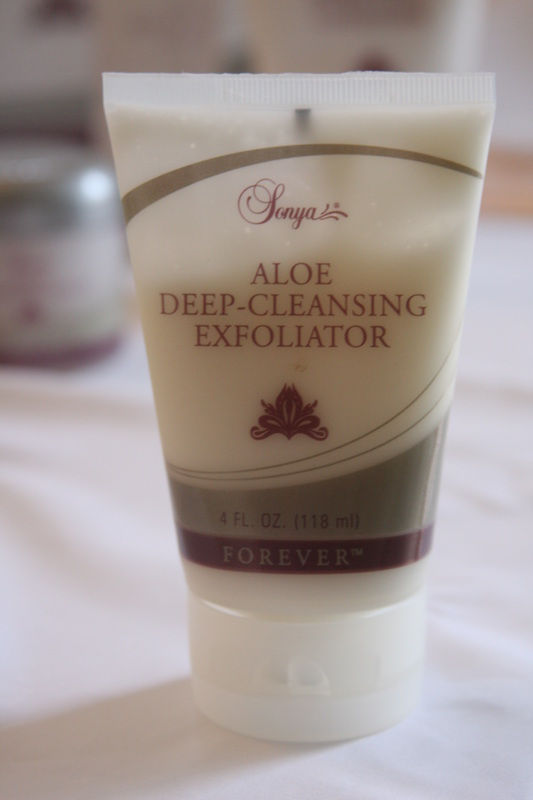 Deep-Cleansing Exfoliator-19,20 USD