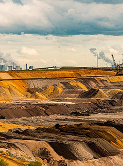 gruendercoach-open-pit-mining-6477523.jpg