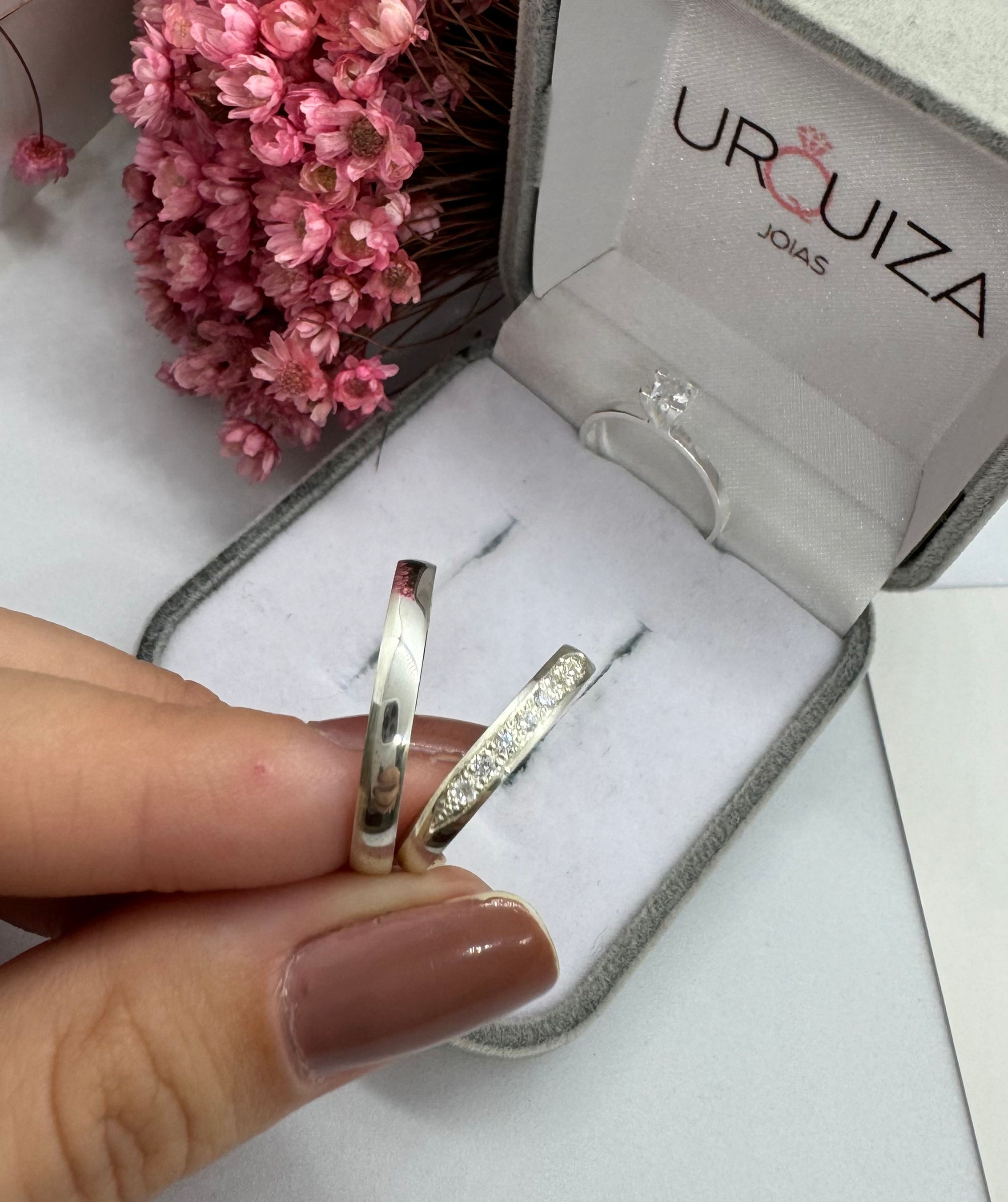 Par Alianças Delicate 2,5mm Prata 950 - Anel Brinde