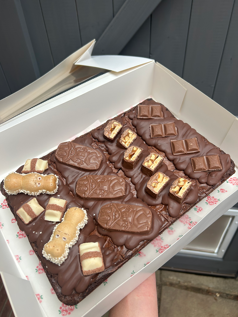 Mixed Brownie/blondie slab 8-12 slices - postal or collection from Aylesbury