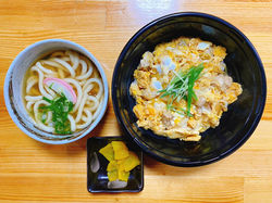 （E）親子丼+小うどん