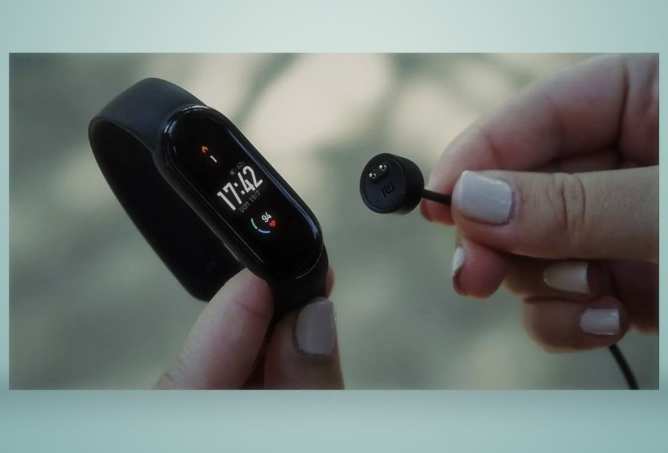 Miniatura: Mi band 6