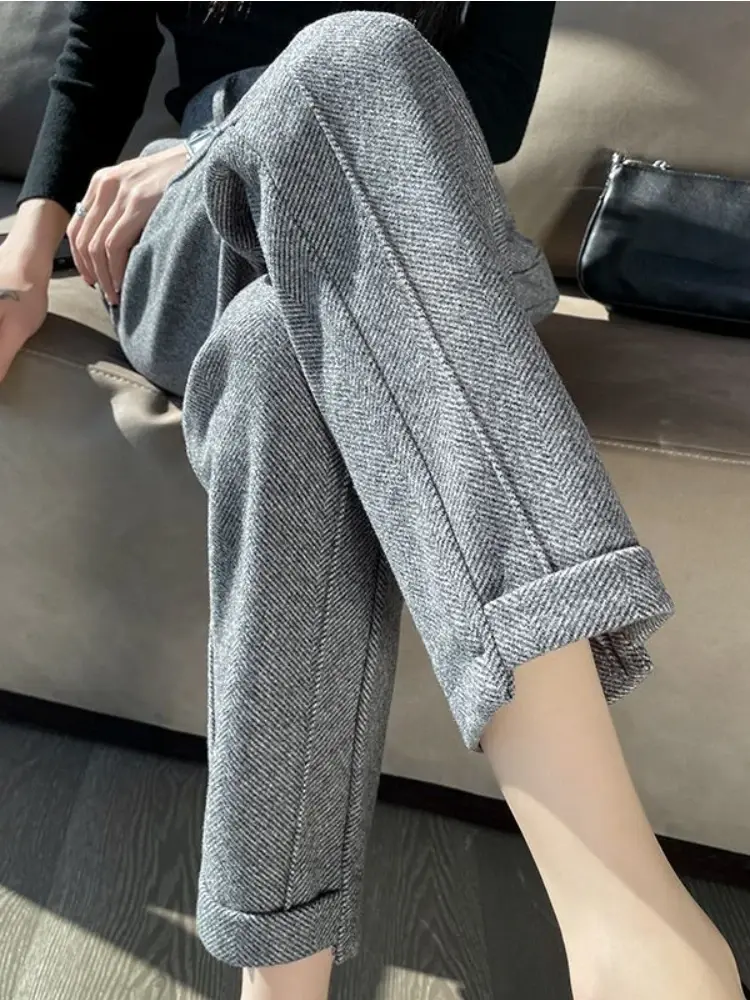 Miniatura: Calça Feminina em Tricot Texturizado – Conforto e Sofisticação