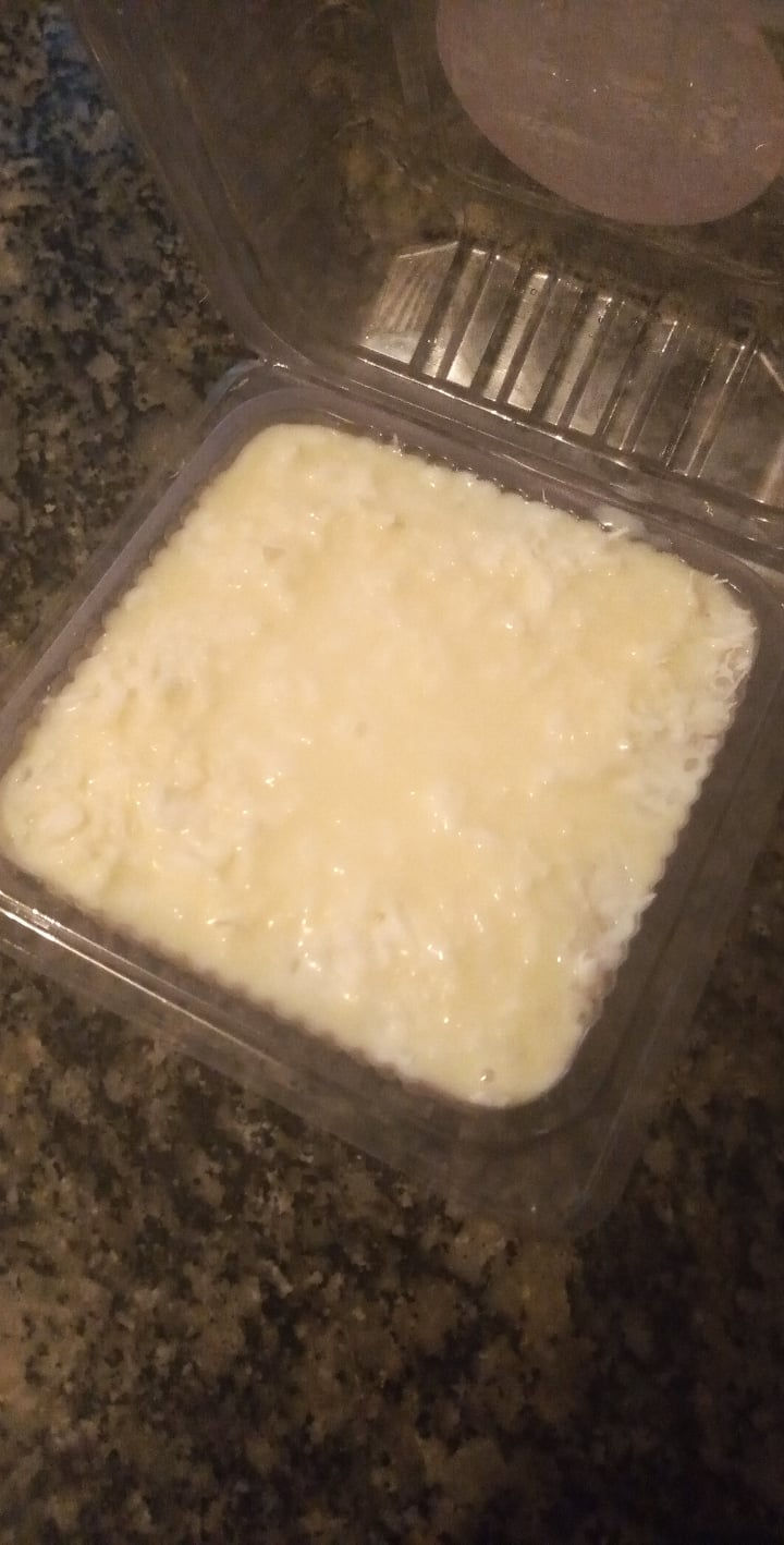 Cuscuz de tapioca com coco e leite condensado