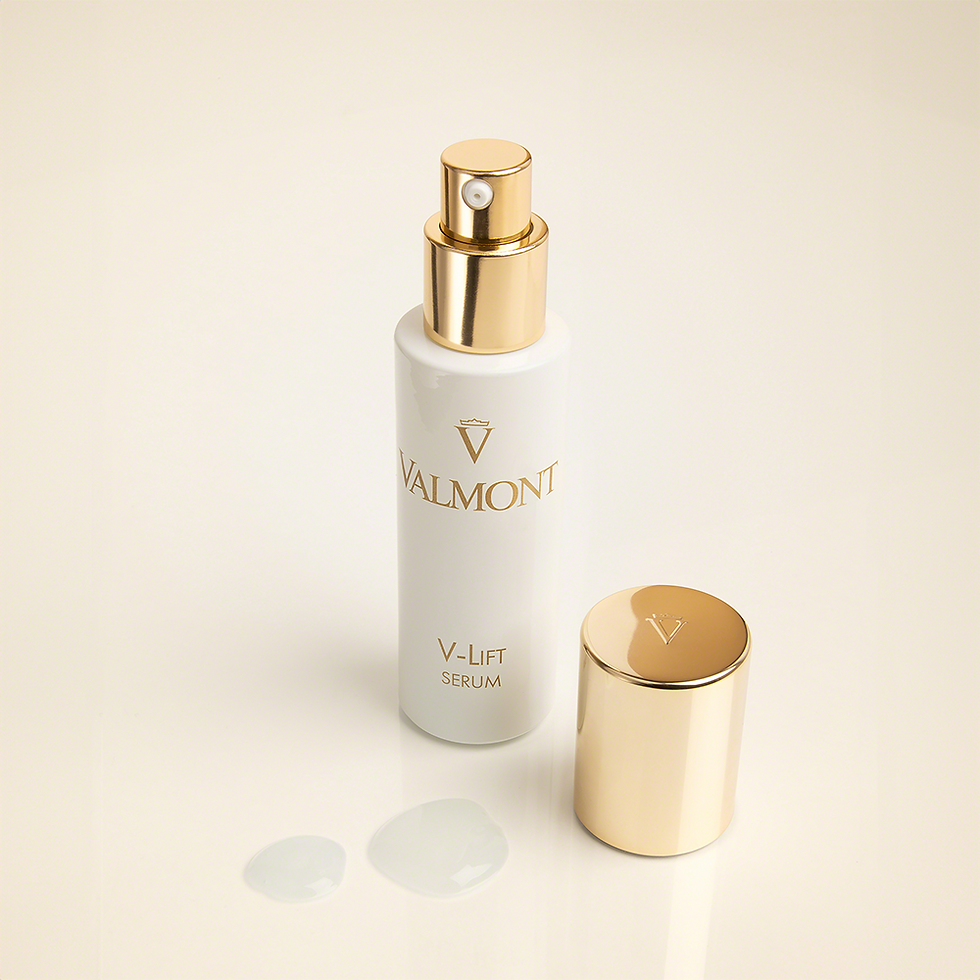 Miniatura: Styled shot of V-Lift Serum bottle with gold cap