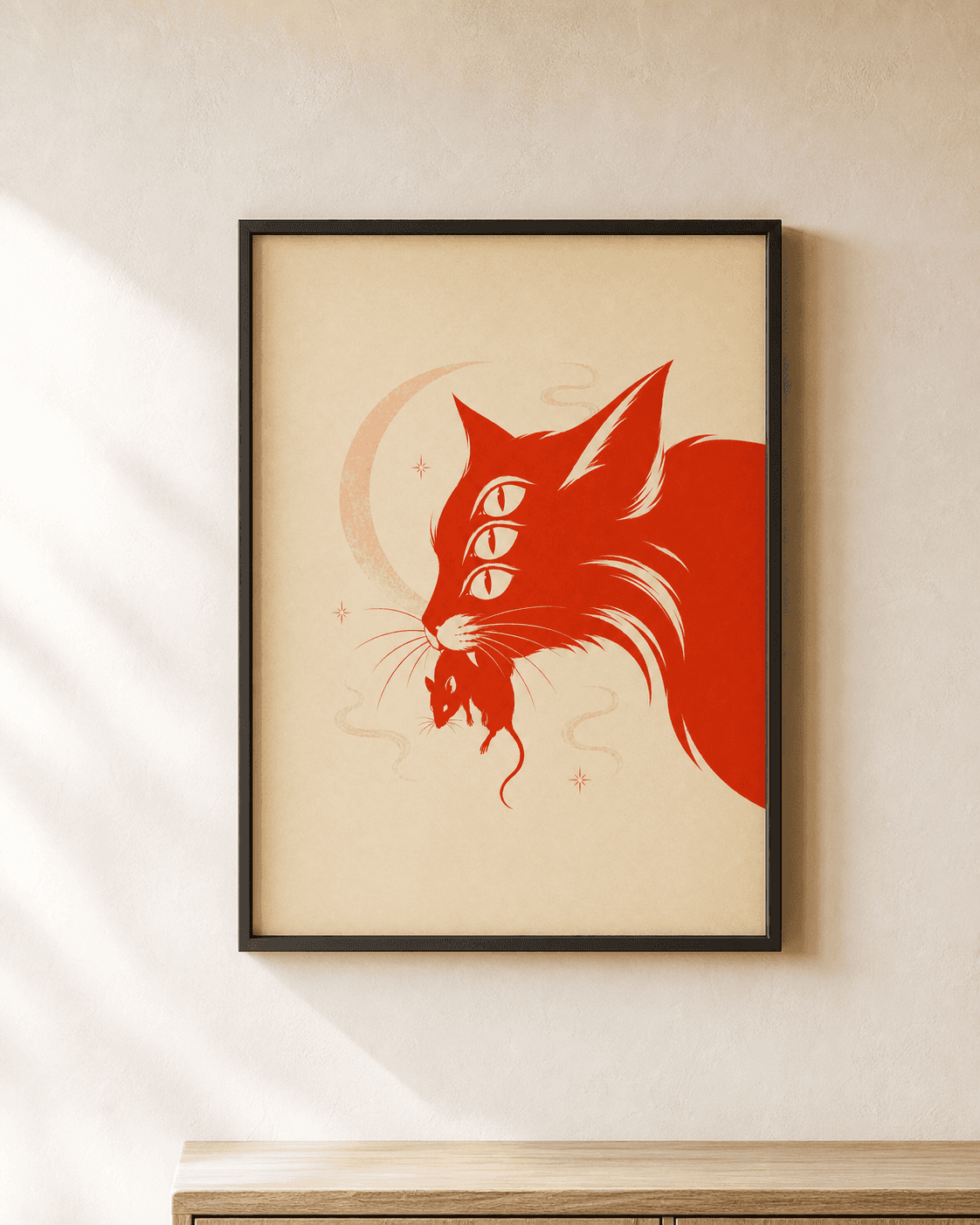 Affiche d'un chat mystique rouge à trois yeux avec une souris.