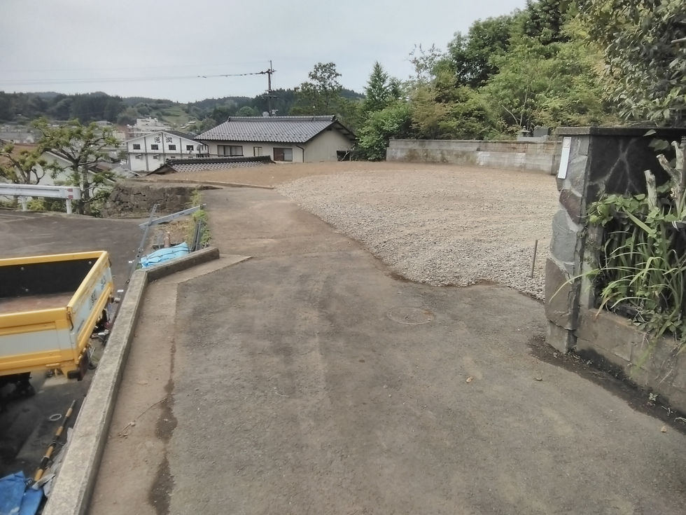 入口から