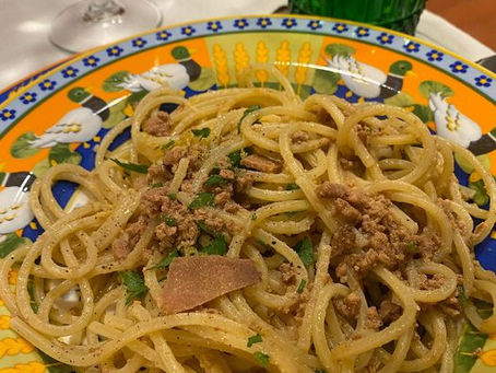 Spaghetti alla chitarra alla bottarga di tonno.