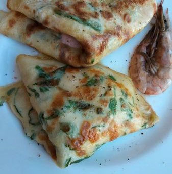 Crepes di Rucola con Gamberi e Salmone