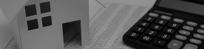 Real Estate Contract With Pen And Calcul