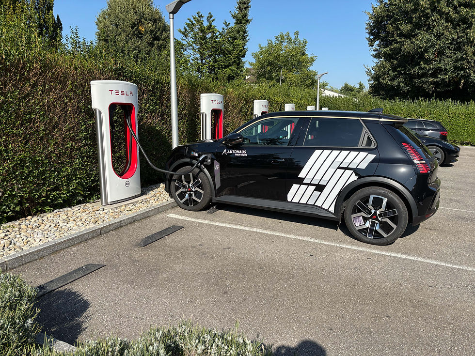 Laden eines Fremdfahrzeug bei den Tesla Superchargern V2 und V3.